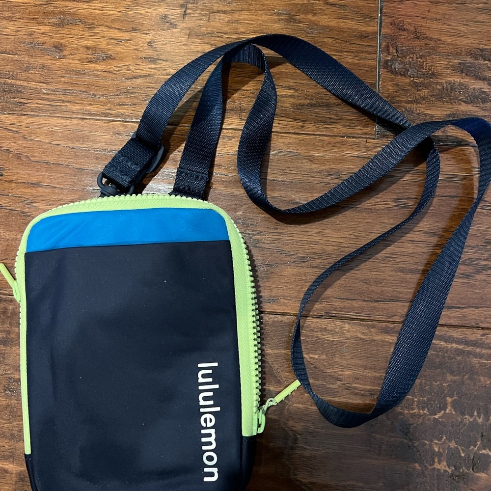 Lululemon crossbody bag